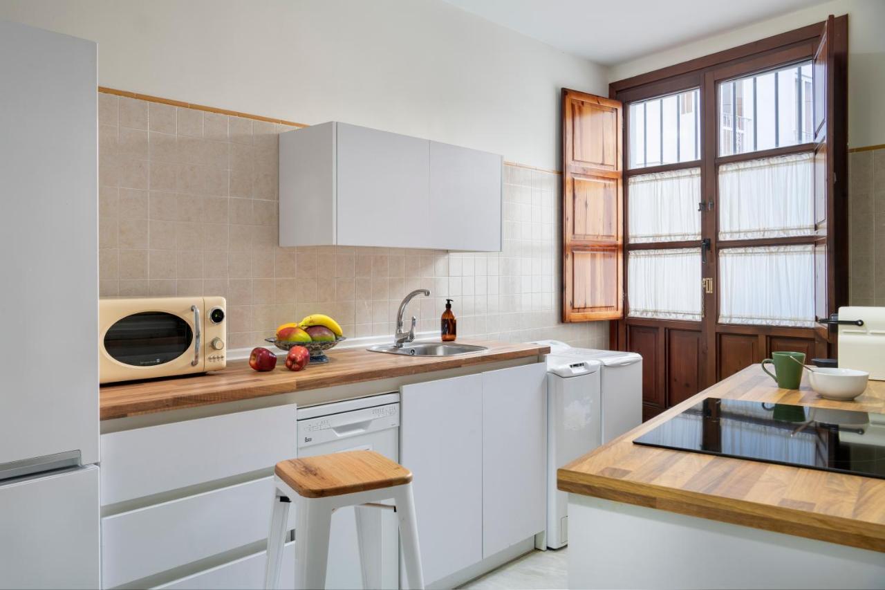 Monkeys Apartments Alameda Sevilla Eksteriør bilde